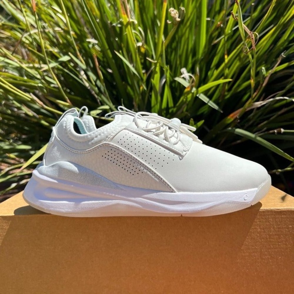 Clove Womens Healthcare Brilliant White Sneaker NEW - Picture 5 of 12
